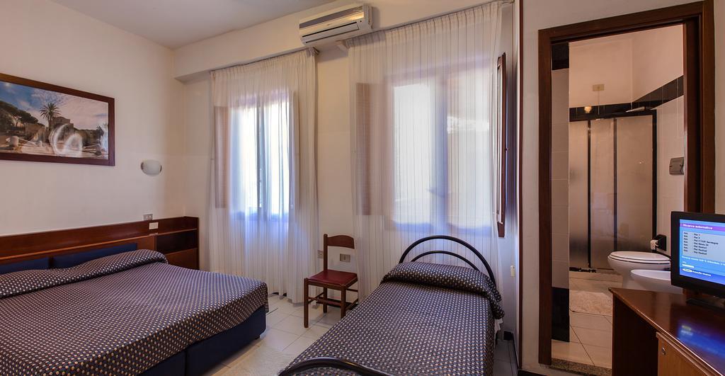 Hotel La Terrazza Κάλιαρι Δωμάτιο φωτογραφία