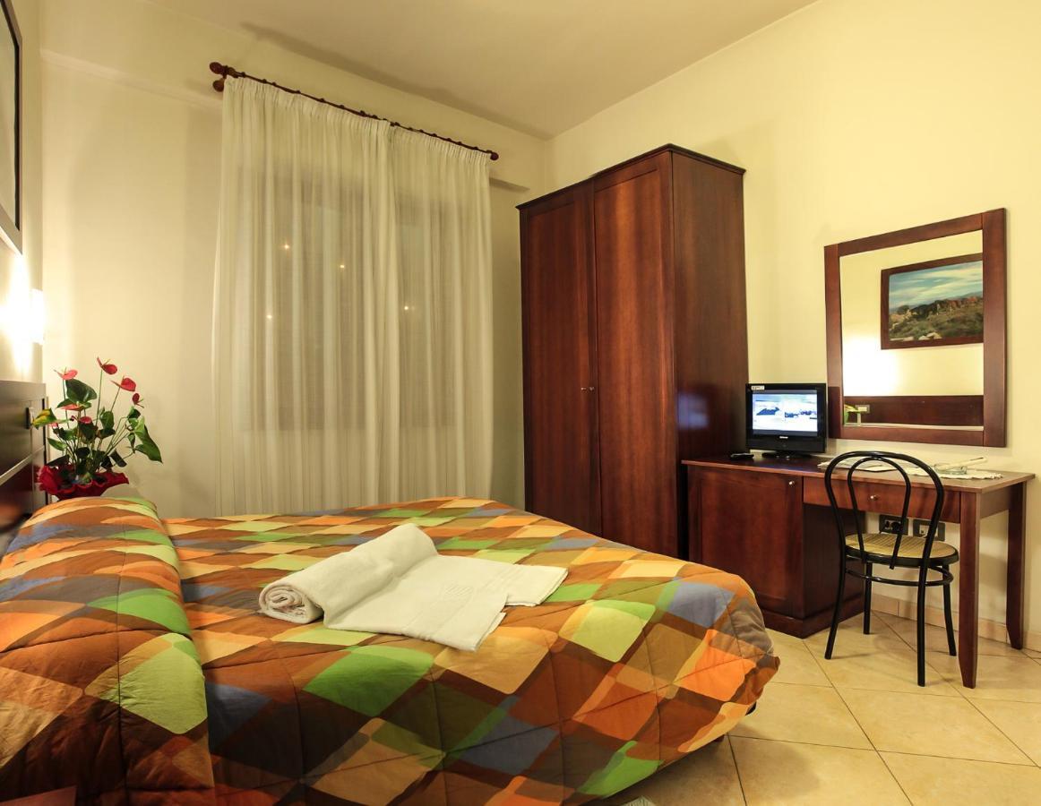 Hotel La Terrazza Κάλιαρι Δωμάτιο φωτογραφία