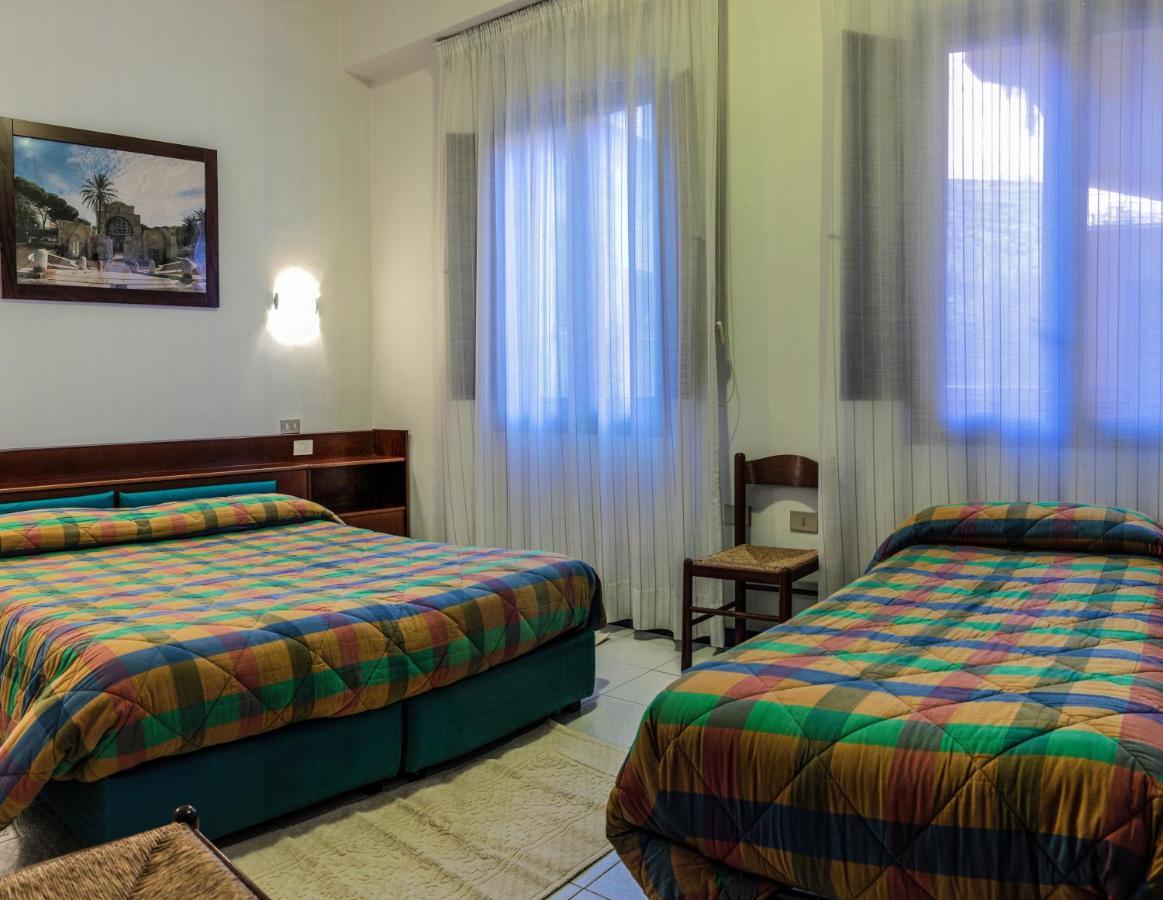 Hotel La Terrazza Κάλιαρι Δωμάτιο φωτογραφία